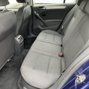 foto VW Golf 1.6 TDi nové: vstřiky, rg ventil, spojka, vodní pumpa, zimní pneu