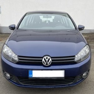 foto VW Golf 1.6 TDi nové: vstřiky, rg ventil, spojka, vodní pumpa, zimní pneu